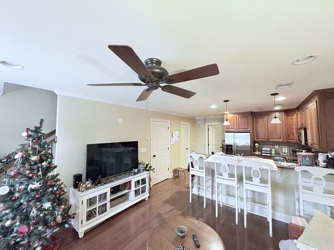 Photo - 209 Calhoun St