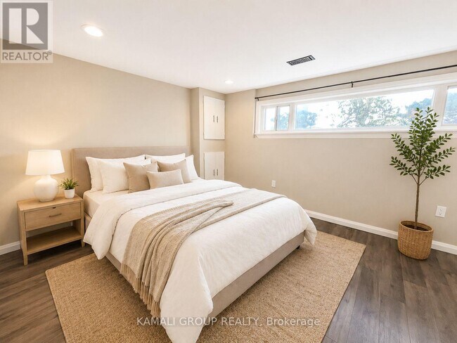 Photo - 75 Keewatin St S