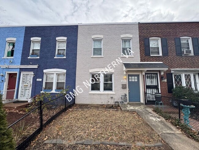 Building Photo - 3351 Clay Pl NE