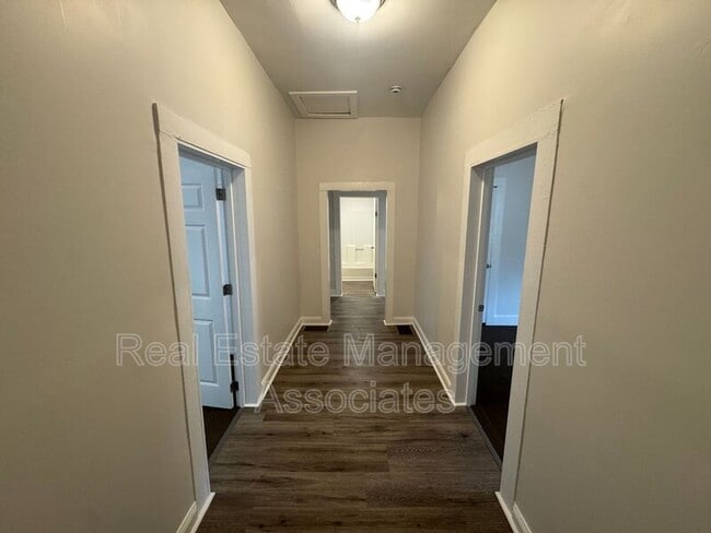 Photo - 525 N 8th St