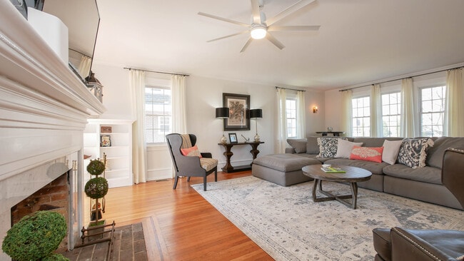 Photo - 6104 Ventnor Ave