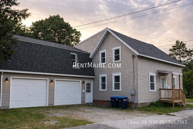 Photo - 492 Main St Unit 1