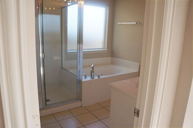 2756 Red Wolf Dr