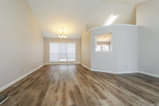 Photo - 1212 Shade Ct