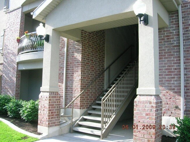 Photo - Great Condo with Tile & Granite