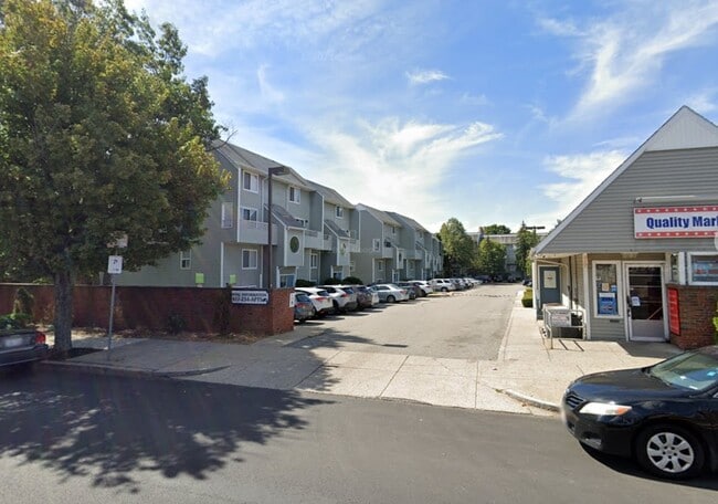 Building Photo - 140 North Beacon St Unit A4 Rental