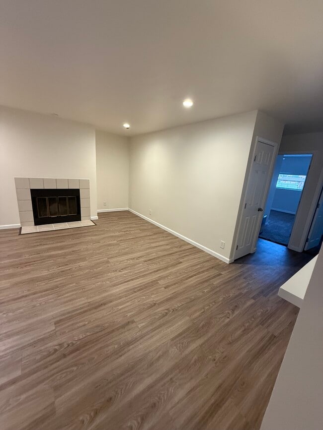 Photo - Grande Vista Apartments