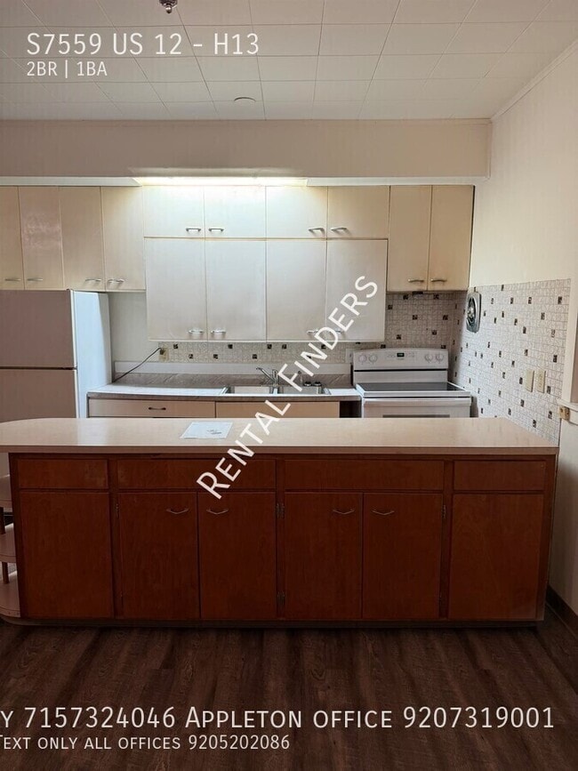 Building Photo - S7559 US-12 Unit H13