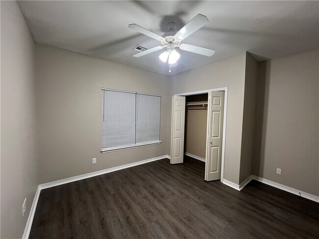 Photo - 3014 SE J St Unit 20