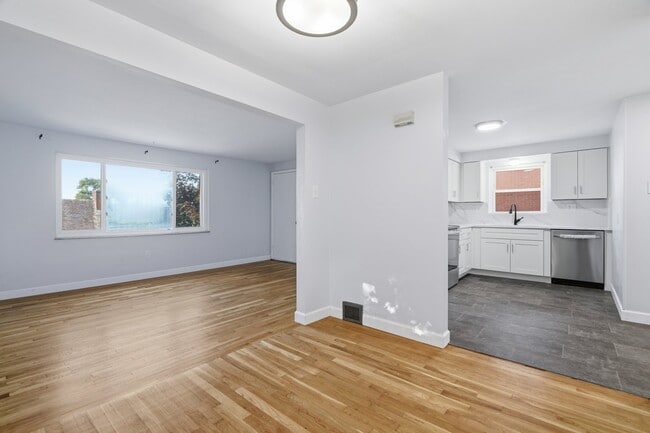 Photo - 168 Bryson Ave Unidad 2