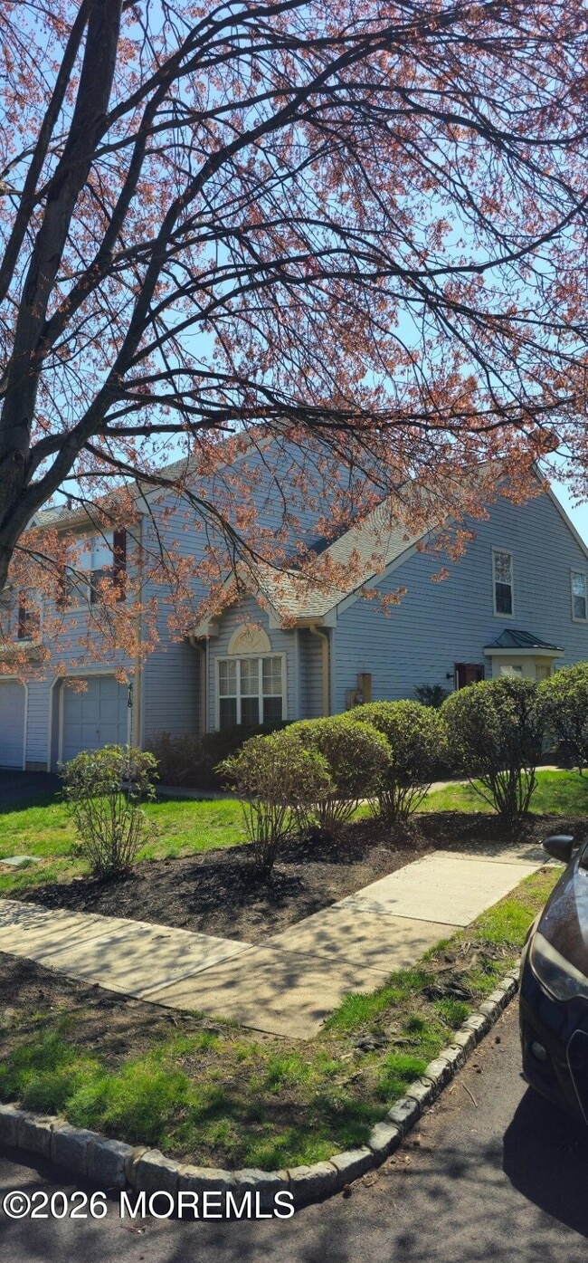 Building Photo - 418 Dorchester Way