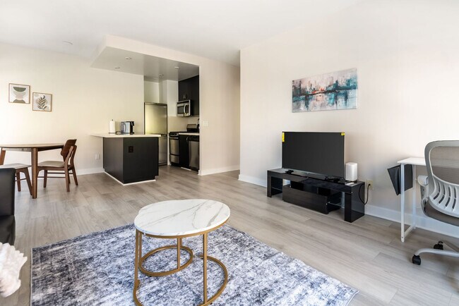 Photo - 899 Pine St Unidad SI FL2-ID1338731P