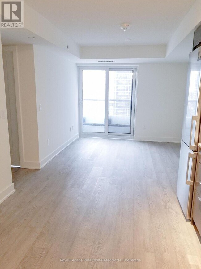 Photo - 7 Mabelle Ave Unit 610