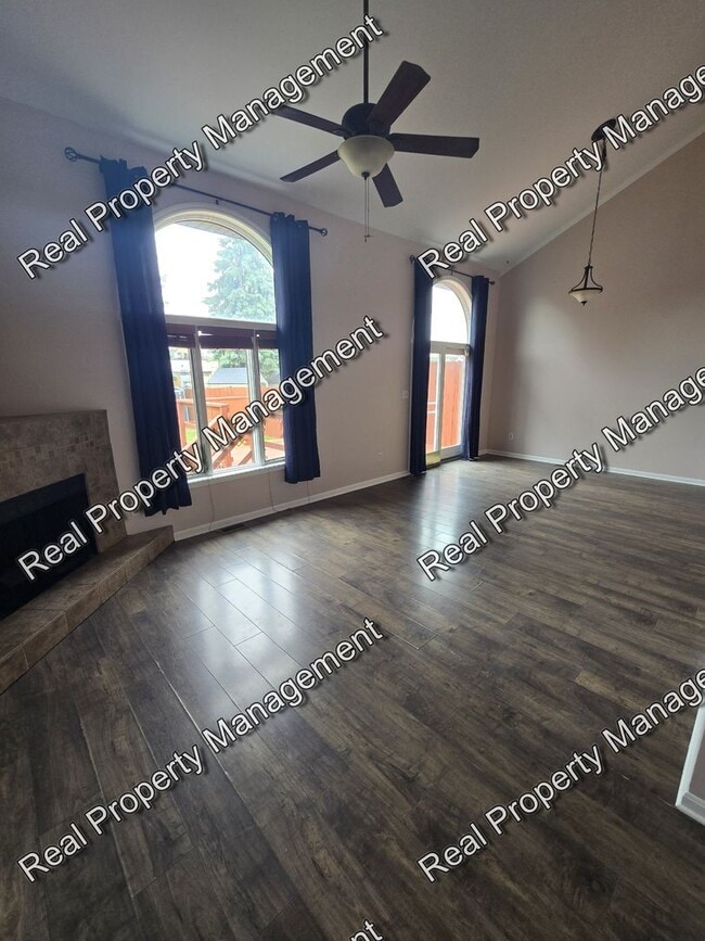 Photo - Three Bedroom Townhome