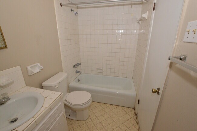 Photo - Bradford Landing Unit G