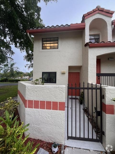 Building Photo - 1209 Congressional Way Rental