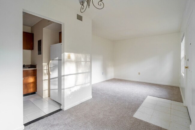 Photo - 236 Desoto Dr Unit 6