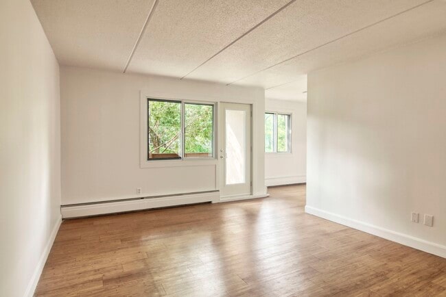 Photo - 705 Boulevard Churchill Unit 107