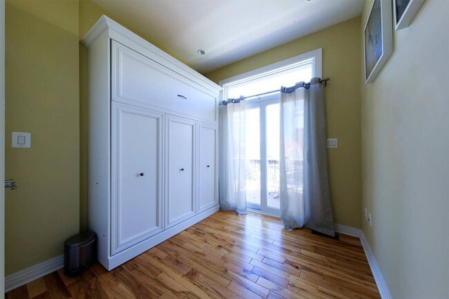 Building Photo - 1710 A St SE Rental