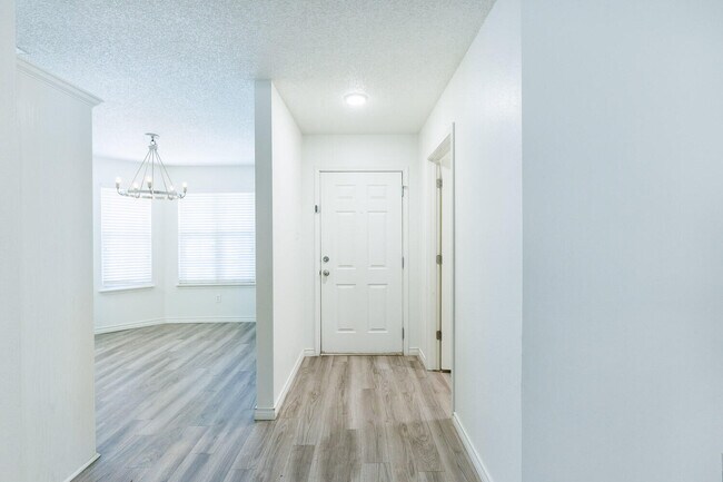 Photo - 403 Prentiss Ave