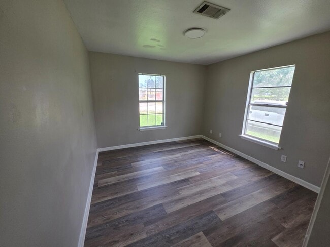 Photo - 7186 Headlee Rd