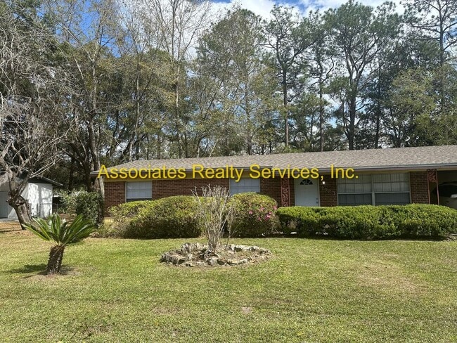 Building Photo - Remodeled 4BD/2BA Home with Den in Northwood!