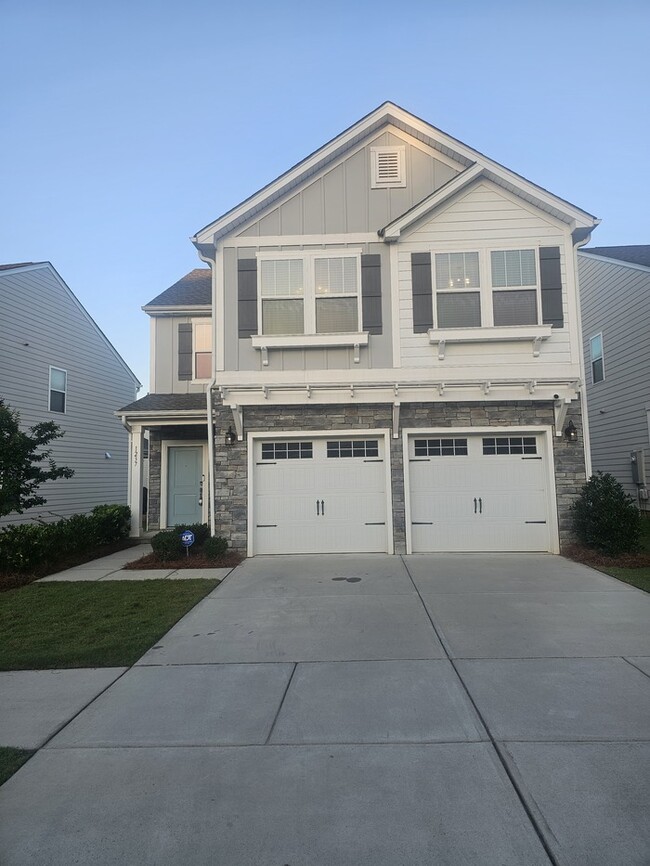 Building Photo - Attractive home in Monroe! LOFT!