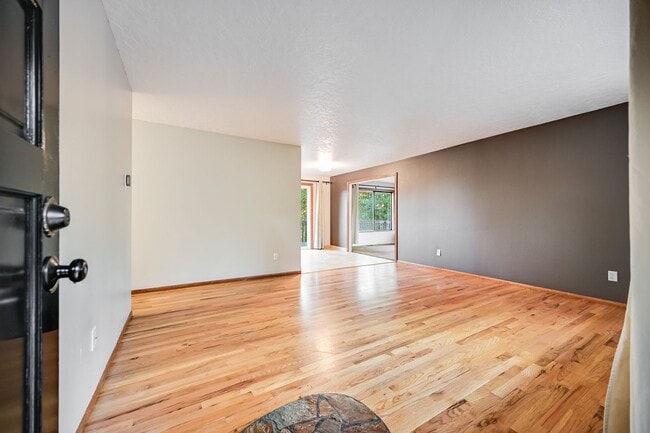 Photo - 1825 Davis Rd
