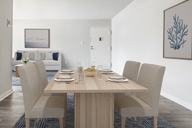 Photo - Carolanne Terrace Apartments