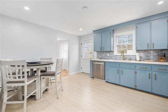 384 Valley Rd
