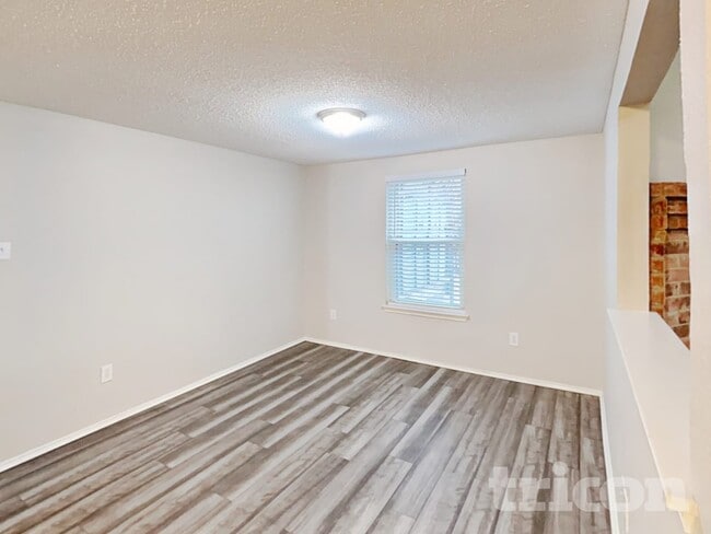 Photo - 433 Candlestick Trail