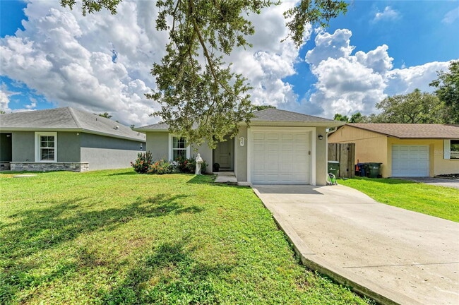 Photo - 723 Allora Ave