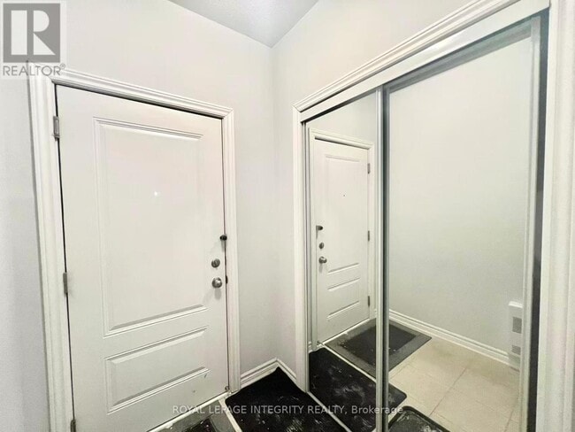 Photo - 848 Atlas Ter