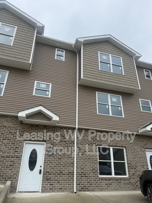 Photo - 158 Christian Ct