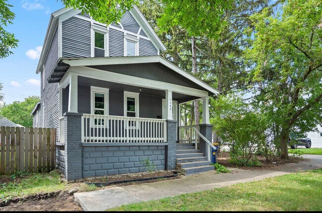 Photo - 1145 Lincoln Ave NW