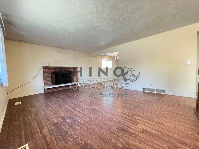 Photo - 778 E Enchanted Dr