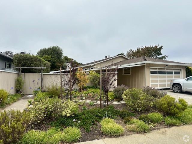 Building Photo - 2650 Fleetwood Dr Rental