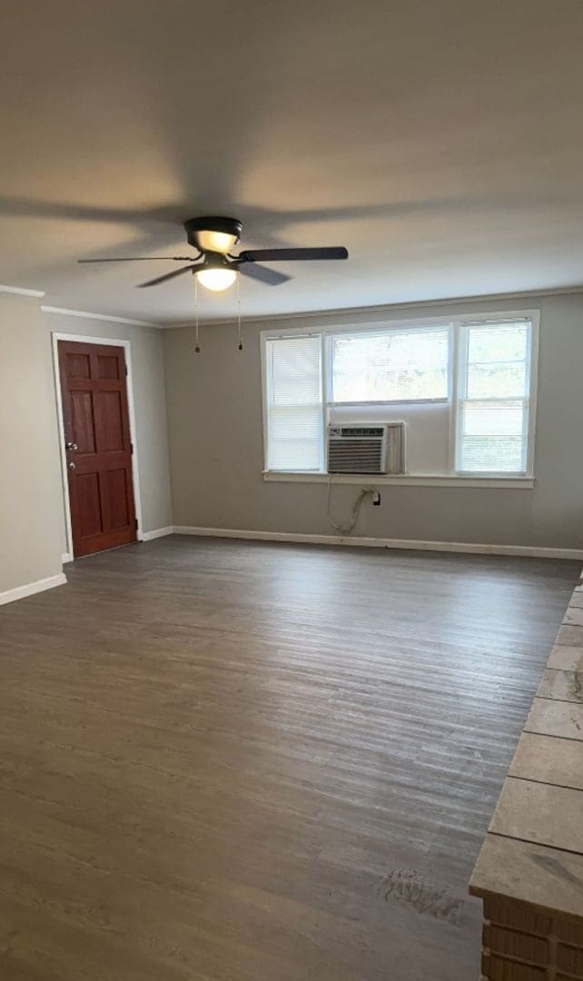 Photo - 902 Adams St Unidad 902-A Adams St