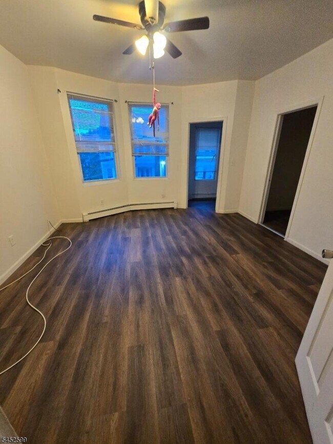 782 Grove St Unit 2