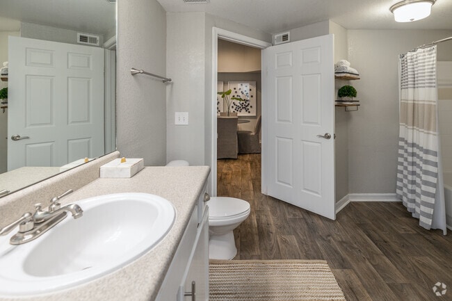 2BR, 2BA-1,110SF-Bathroom