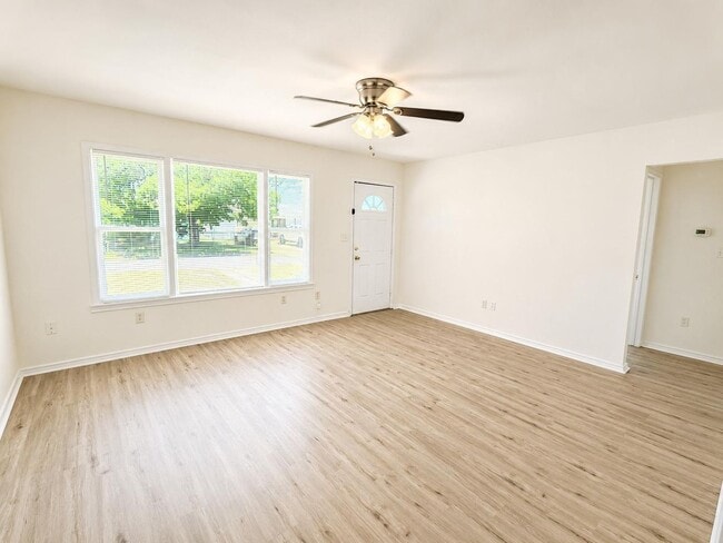 Photo - 225 St Johns St