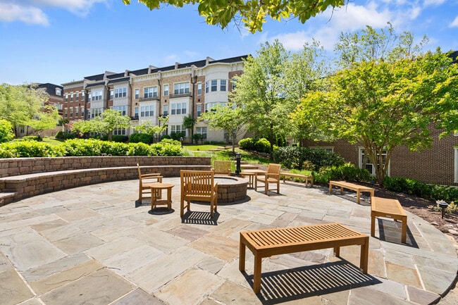 Photo - 500 Overlook Park Dr