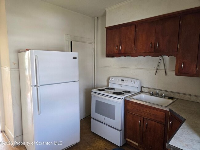Photo - 535 Harrison Ave