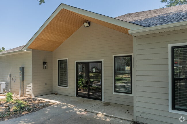 Building Photo - Timbers at Lakewood Rental