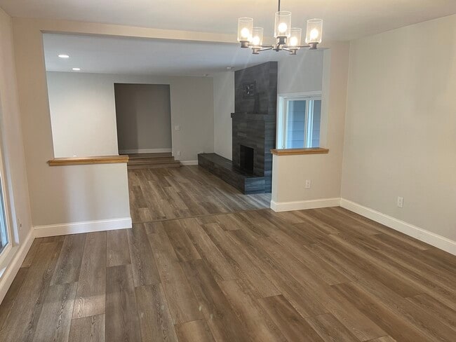 Photo - 117 E Shiloh Rd