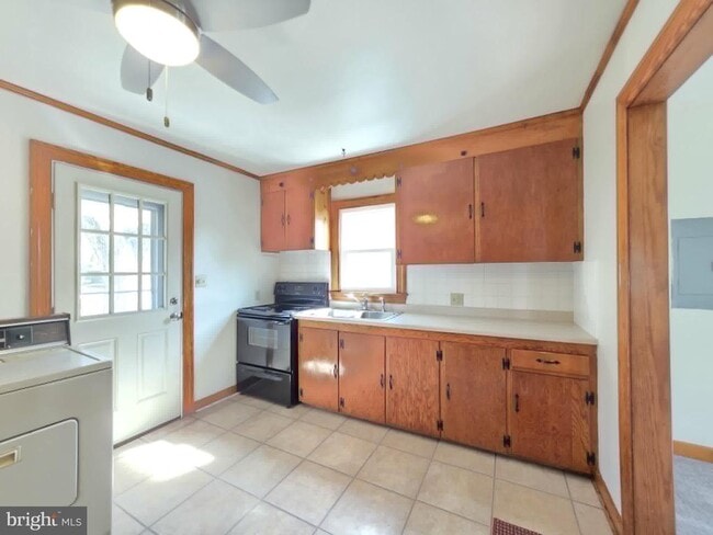 Photo - 1017 Tyler Ave