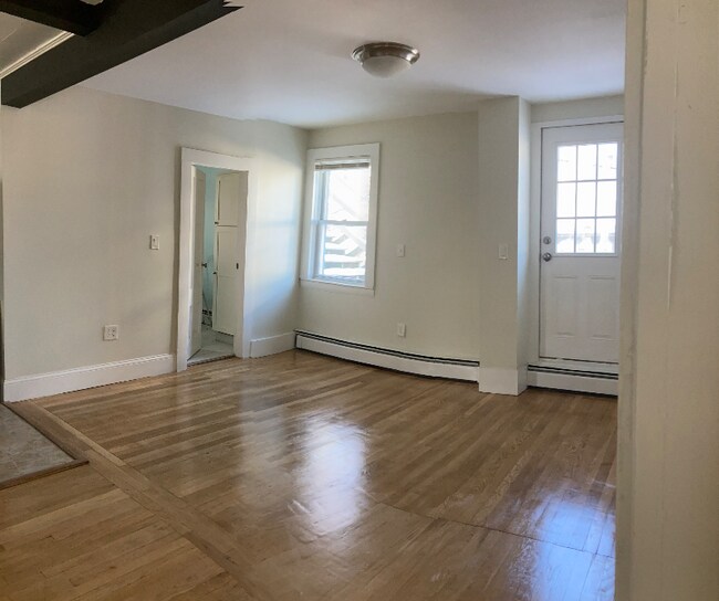 Photo - 28 1/2 Grove St