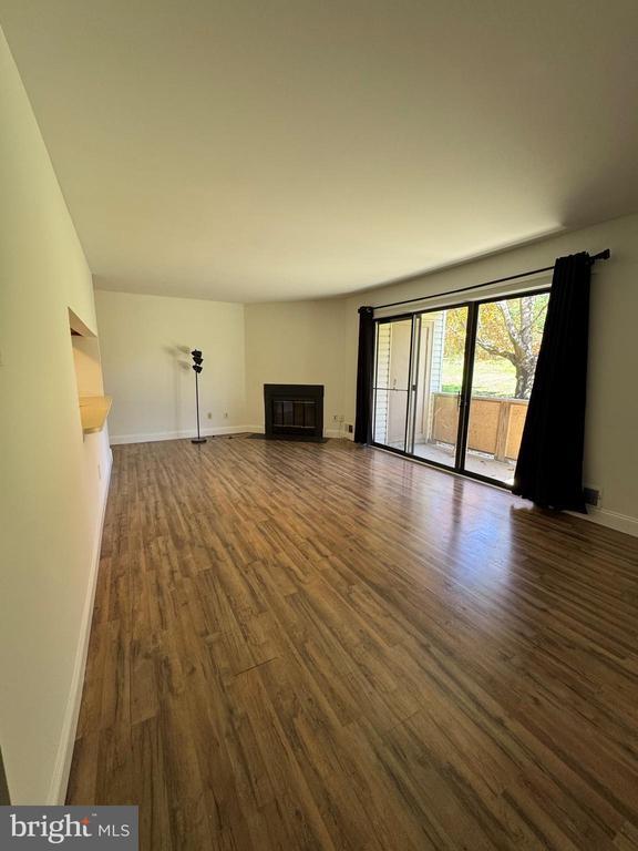 Photo - 1303 Hickory Cir