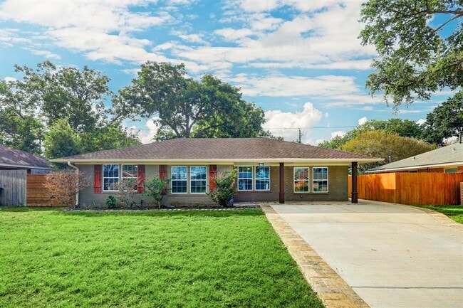 Photo - 2207 Stonecrest Dr Casa