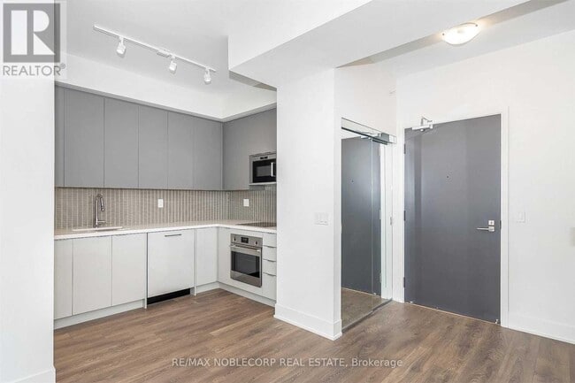 Photo - 2908 Hwy 7 Unit 1404